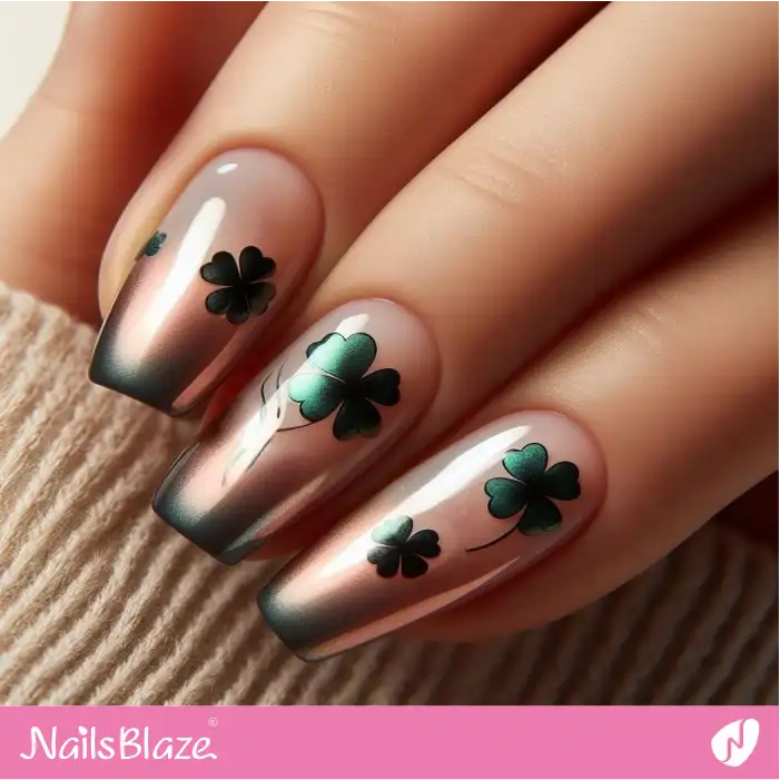 Clover Nails with Ombre Rose Gold | Nature-inspired Nails - NB1593